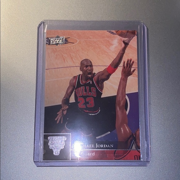 Michael Jordan - Picture 1 of 3